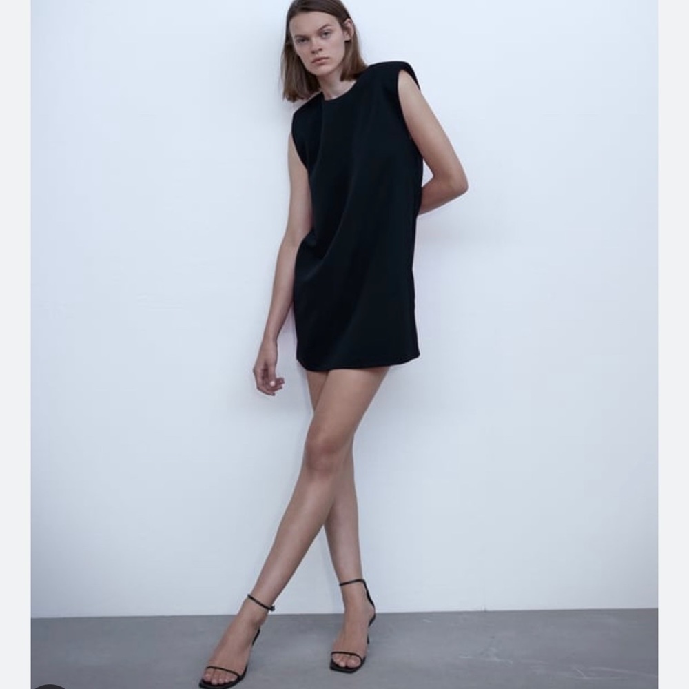 ZARA black mini DRESS WITH SHOULDER PADS - Picture 3 of 10